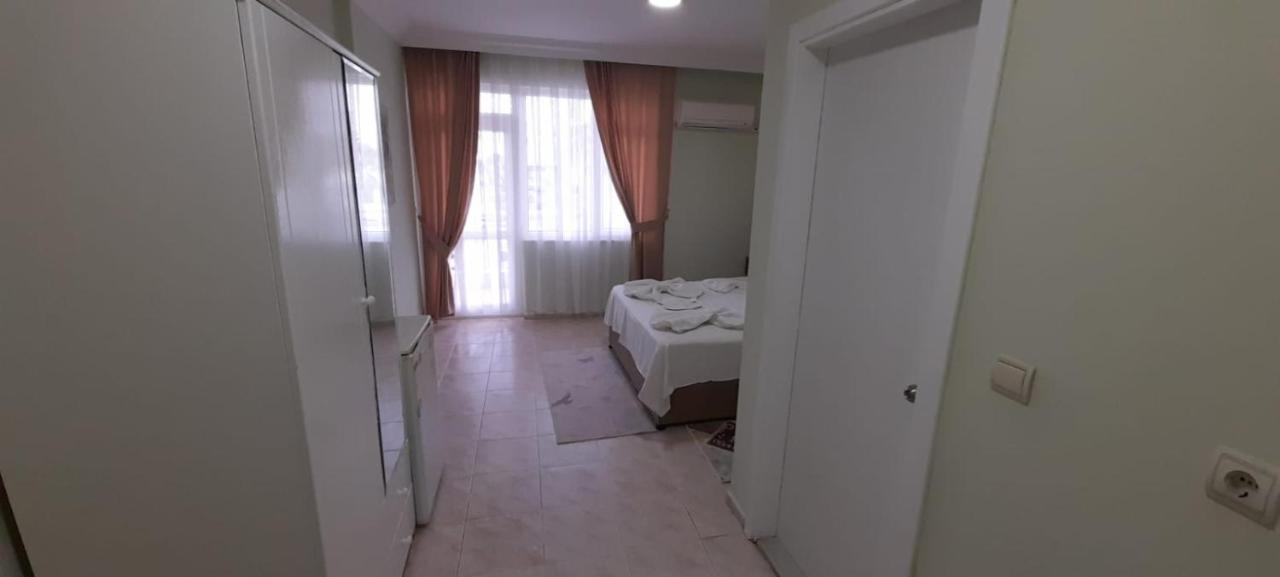 Hotel Villa Granada Анталия Екстериор снимка