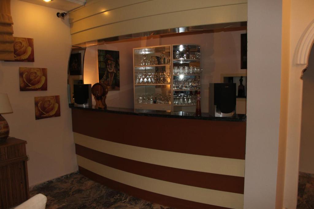 Hotel Villa Granada Анталия Екстериор снимка