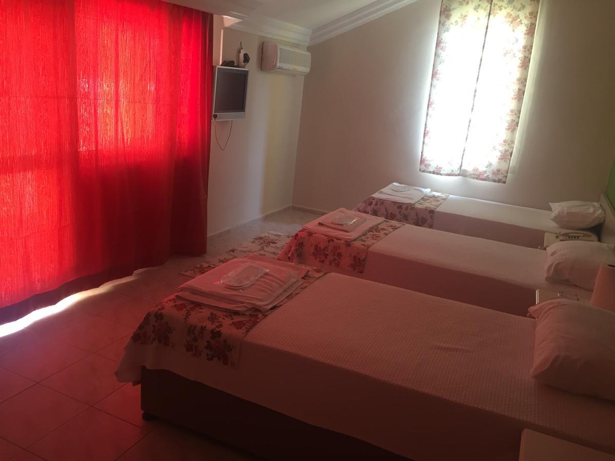 Hotel Villa Granada Анталия Екстериор снимка