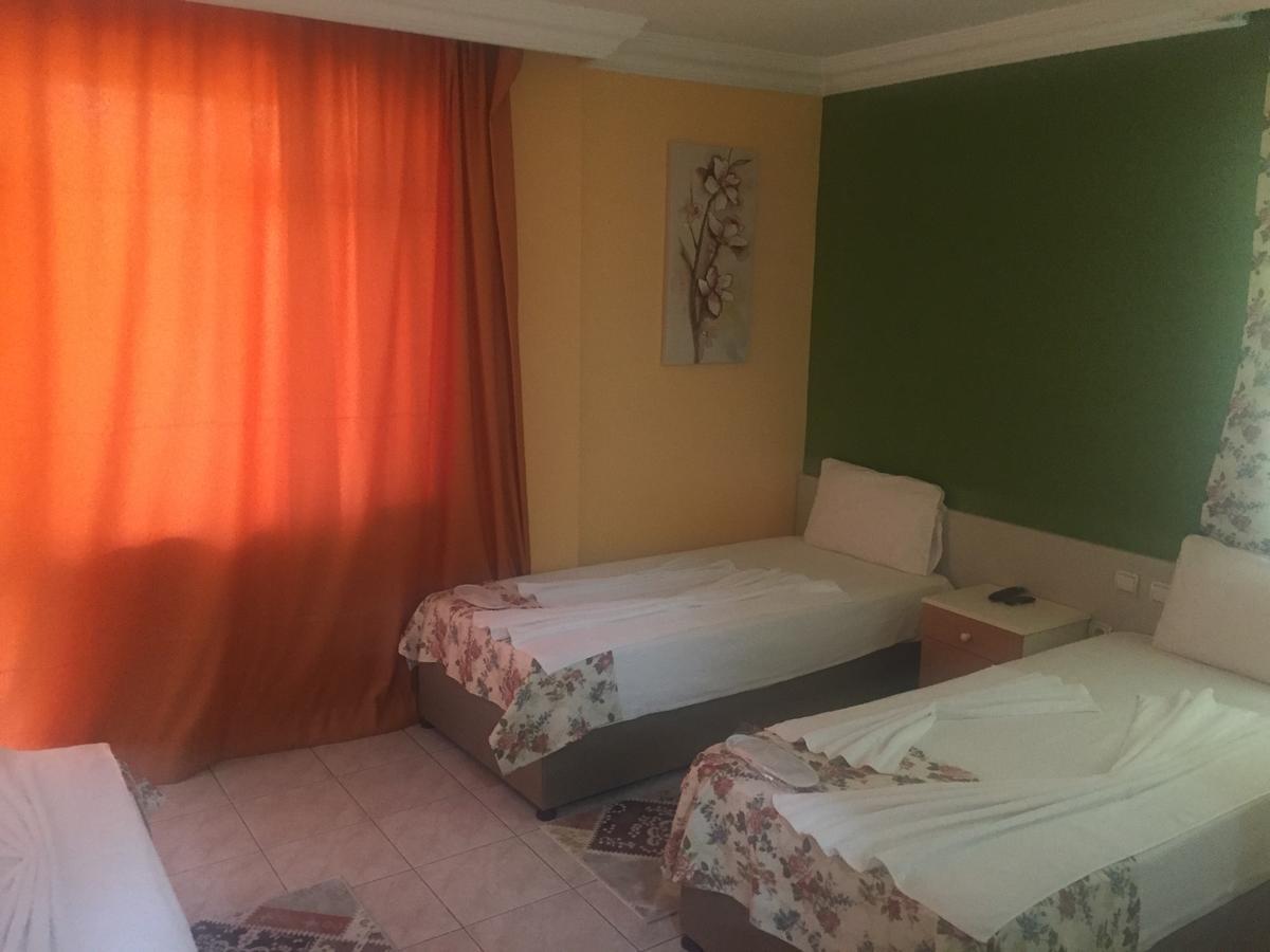 Hotel Villa Granada Анталия Екстериор снимка
