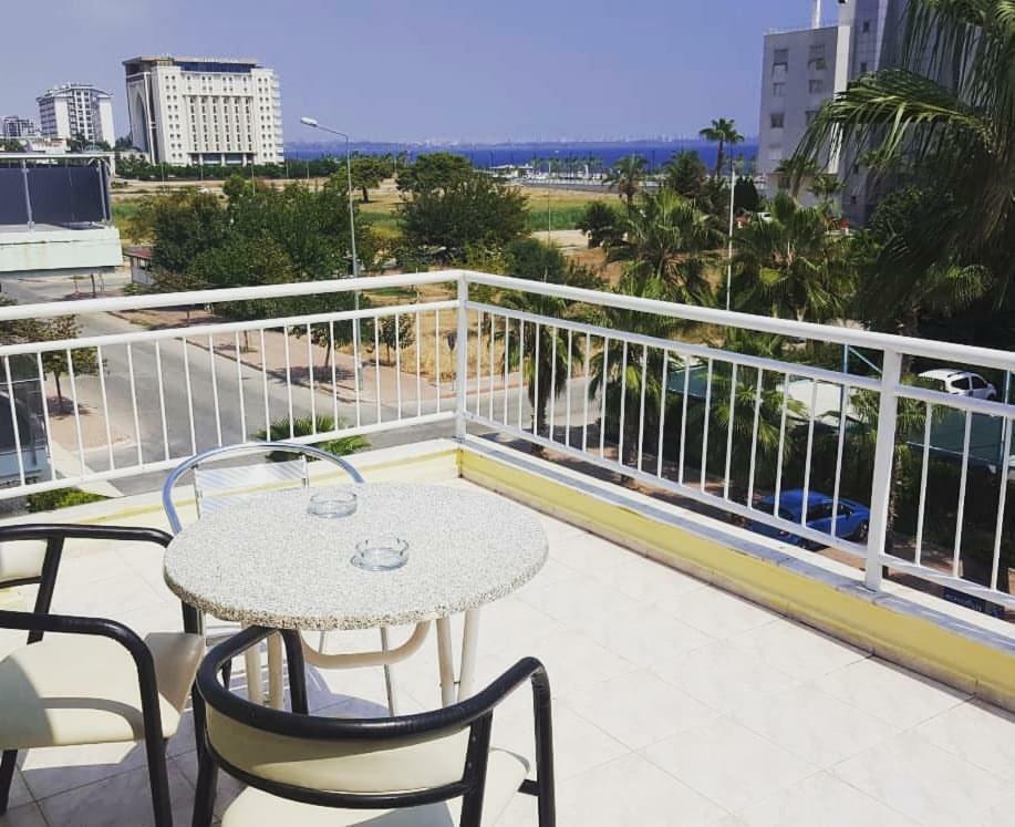 Hotel Villa Granada Анталия Екстериор снимка